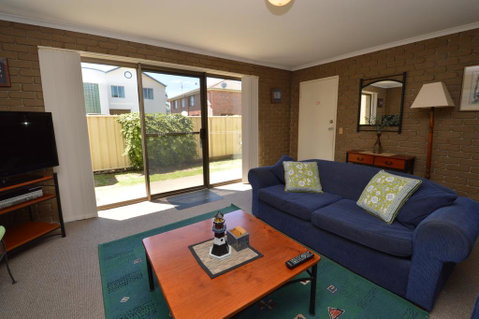 Kanandah 1 - Accommodation Gladstone 0