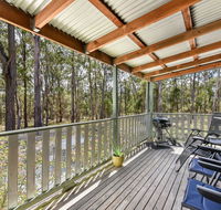 Kangaroo Cottage - cute Accom in bushland setting - Accommodation Gladstone