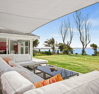 Karelda - absolute waterfront pet friendly property - Accommodation Gladstone