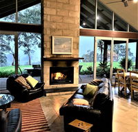 Kenwood Bank Vineyard Retreat - Accommodation Gladstone
