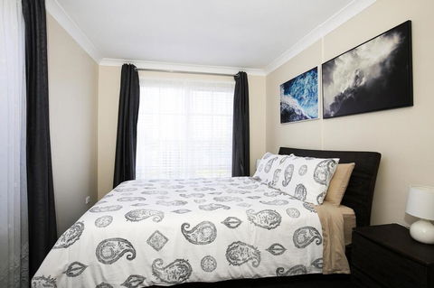 Kingfisher - Pet-Friendly - 10 Mins To Hyams Beach - Accommodation Gladstone 3