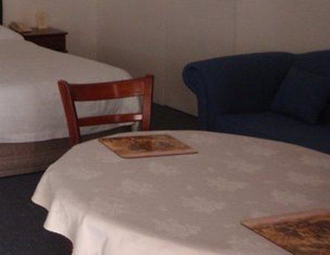 Kinross Inn - Accommodation Gladstone 2