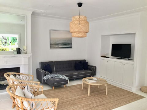 Kookaburra House, Newport - Accommodation Gladstone 2