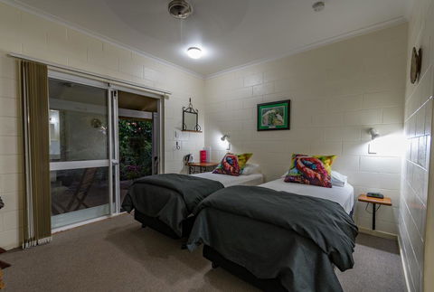 Kookaburra Lodge Motel - Accommodation Gladstone 2