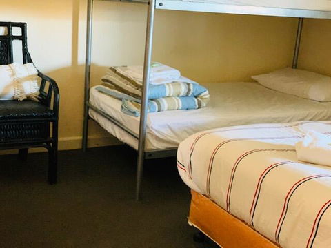 Kootingal Hotel - Accommodation Gladstone 1
