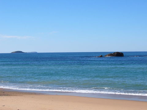 Korora Bay Beach House - Accommodation Gladstone 1