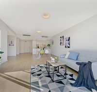 KOZYGURU NORTH RYDE MACQUARIE PARK 2 BEDROOM APT  FREE PARKING NNR009 - Accommodation Gladstone