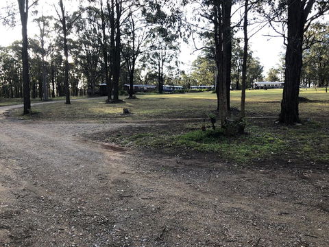 Krinklewood Cottage & Train Carriages - Accommodation Gladstone 1