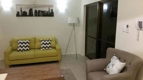 L'Amor Holiday Apartments - Accommodation Gladstone 3