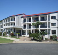 L'Amor Holiday Apartments - Accommodation Gladstone