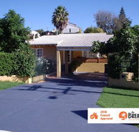 La Cote d Or - Mediterranean Cottage - Accommodation Gladstone