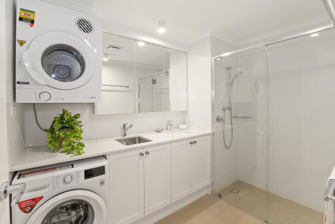 La Mer Apartments - Accommodation Gladstone 3