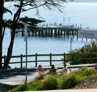 La Mer Sea View Apartment - Accommodation Gladstone