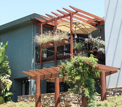 La Mer Sea View Apartment - Accommodation Gladstone 1