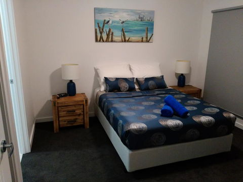 Laguna View - Accommodation Gladstone 3