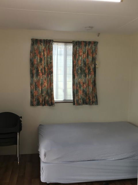 Lake Albert Caravan Park - Accommodation Gladstone 2