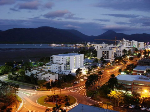 Lake Central Cairns - Accommodation Gladstone 2