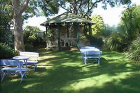 Lake Haven Motor Inn - Accommodation Gladstone 3