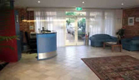 Lake Haven Motor Inn - Accommodation Gladstone 1