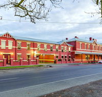 Lake Inn - Ballarat - Accommodation Gladstone