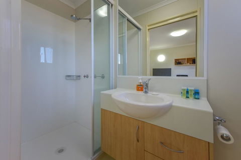 Lake Tyrrell Accommodation LTA - Accommodation Gladstone 2