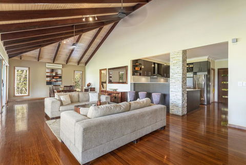 Lake Weyba Cottages Noosa - Accommodation Gladstone 2