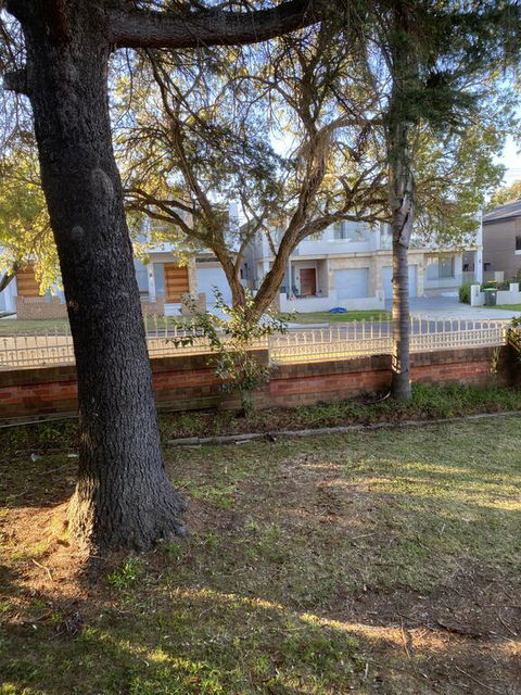 Lakes Mates - Accommodation Gladstone 0