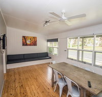 Lakeside Cabins  Holiday Village - Accommodation Gladstone