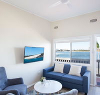 Lakeside Flats 2 Fresh New Look - Accommodation Gladstone