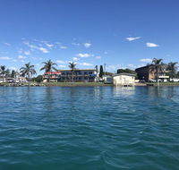 Lakeside Flats 5 - Accommodation Gladstone
