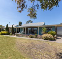 Lakeview - Waterviews on Newlands Arm - Accommodation Gladstone