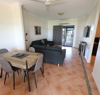 Lakeview Apartments - Accommodation Gladstone