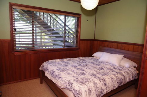 LaMaison De Shines, 13 Dulconghi Street - Accommodation Gladstone 3