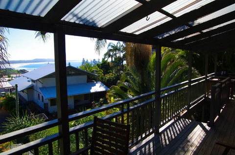 LaMaison De Shines, 13 Dulconghi Street - Accommodation Gladstone 2