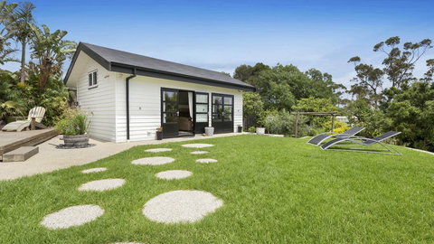 LANIKAI - MOUNT MARTHA - Accommodation Gladstone 1