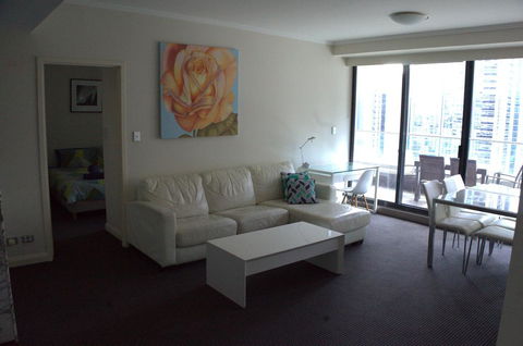 Large 2 Bedroom Apartment In World Square Sydney CBD - Accommodation Gladstone 2