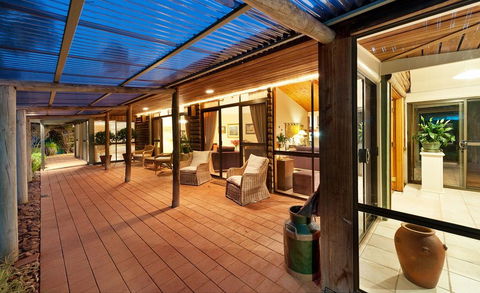 LeCamah Hill - Accommodation Gladstone 1