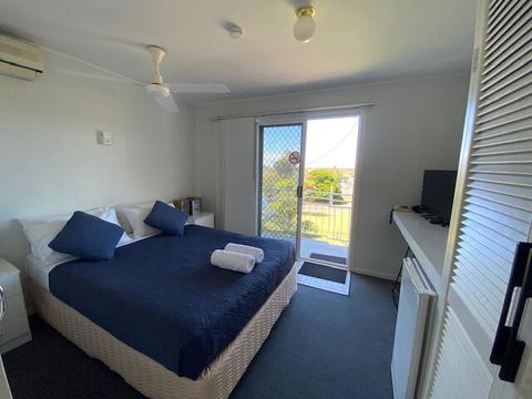 Leisure-Lee Holiday Apartments - Accommodation Gladstone 1