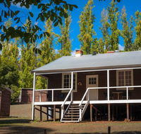 Lewana Cottages - Accommodation Gladstone