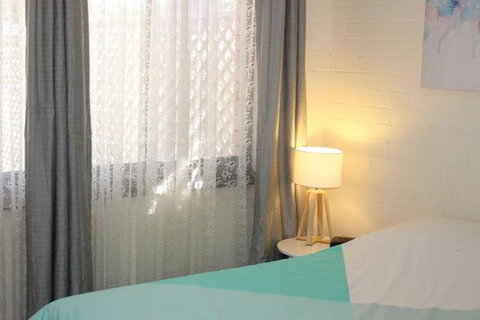 LIFES A BEACH 1 - Accommodation Gladstone 2