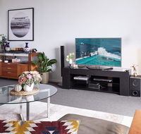 Light-Filled Designer Apartment with Amazing Views - Accommodation Gladstone