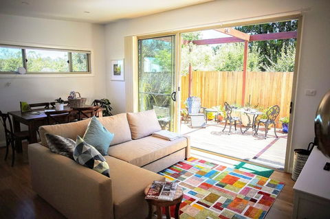 Lil Yoorana - New Cozy Modern - 4 Min Walk To Town - Close To Everything - Accommodation Gladstone 0