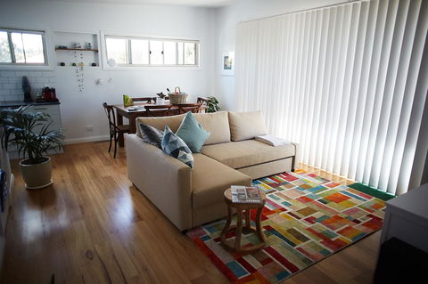 Lil Yoorana - New Cozy Modern - 4 Min Walk To Town - Close To Everything - Accommodation Gladstone 1