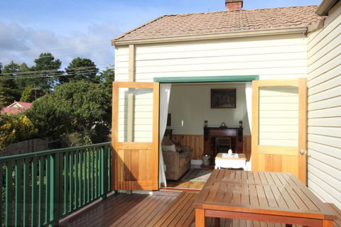 Lilac Cottage - Accommodation Gladstone 1