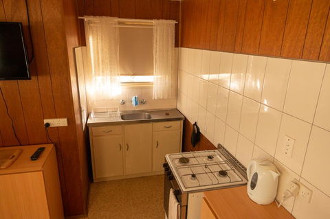 Limestone Cottage - Accommodation Gladstone 3