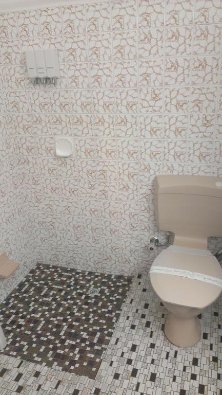 Lindy Lodge Motel - Accommodation Gladstone 3