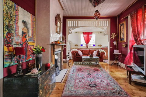 LUSH On Lurline - Accommodation Gladstone 0