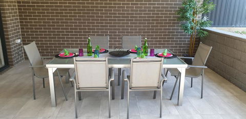 Luxurious Tranquil House Near Parramatta River Perfect For Large Group Retreat - Accommodation Gladstone 3