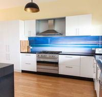 Luxurious Waterfront 10 minutes drive to Phillip Island sleeps 12 - Accommodation Gladstone