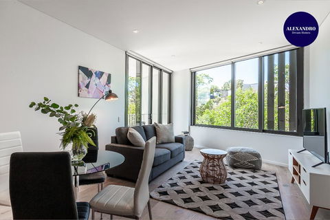 LUXURY APARTMENT / / MOMENTS TO LANE COVE VILLAGE - Accommodation Gladstone 0